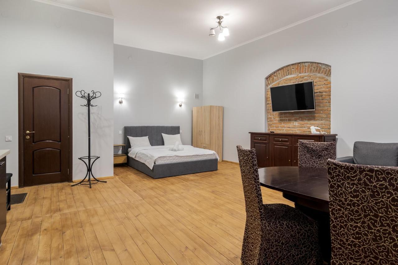 Apartment On Stavropihiiska Street 3 Lviv Eksteriør billede