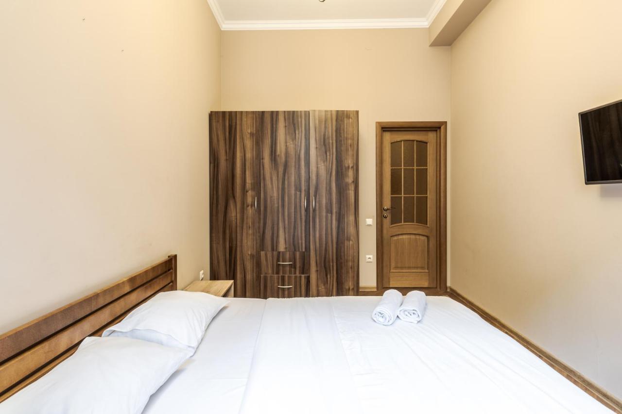Apartment On Stavropihiiska Street 3 Lviv Eksteriør billede